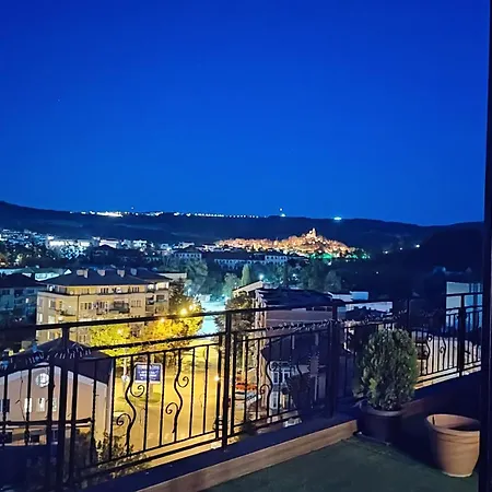 Unique Studio- Great Balcony And View! Parking Possibility! Apartment *
